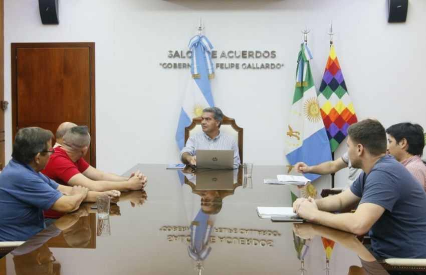 Remises Chaco Corrientes coordinan acciones para mantener el