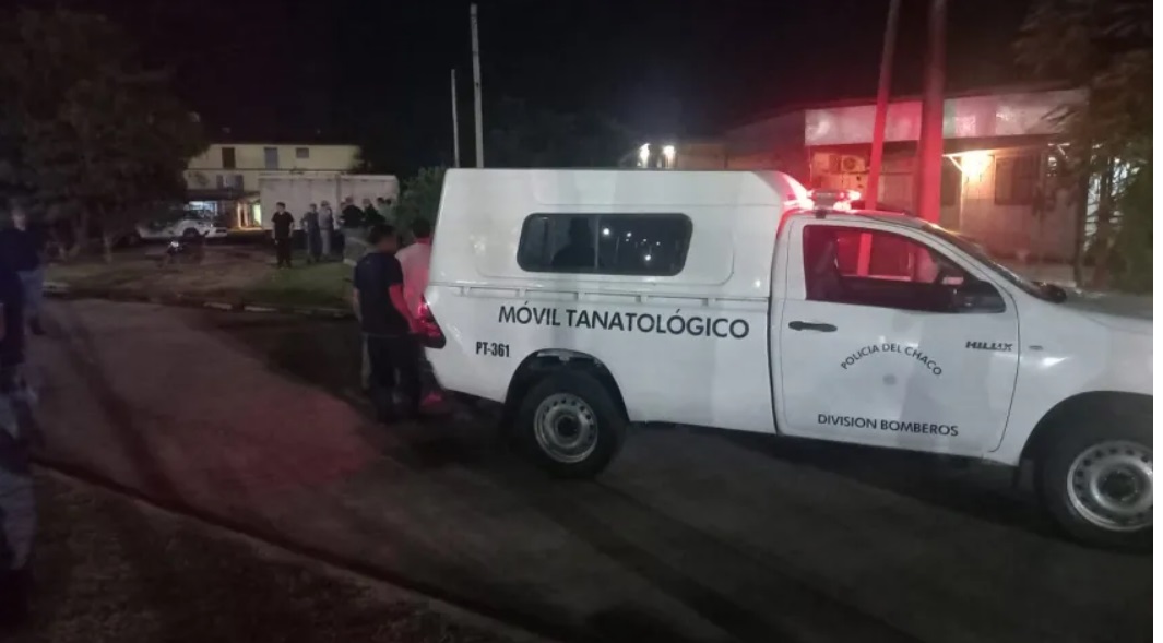 Encontraron a un joven muerto junto a su moto y una vaina servida